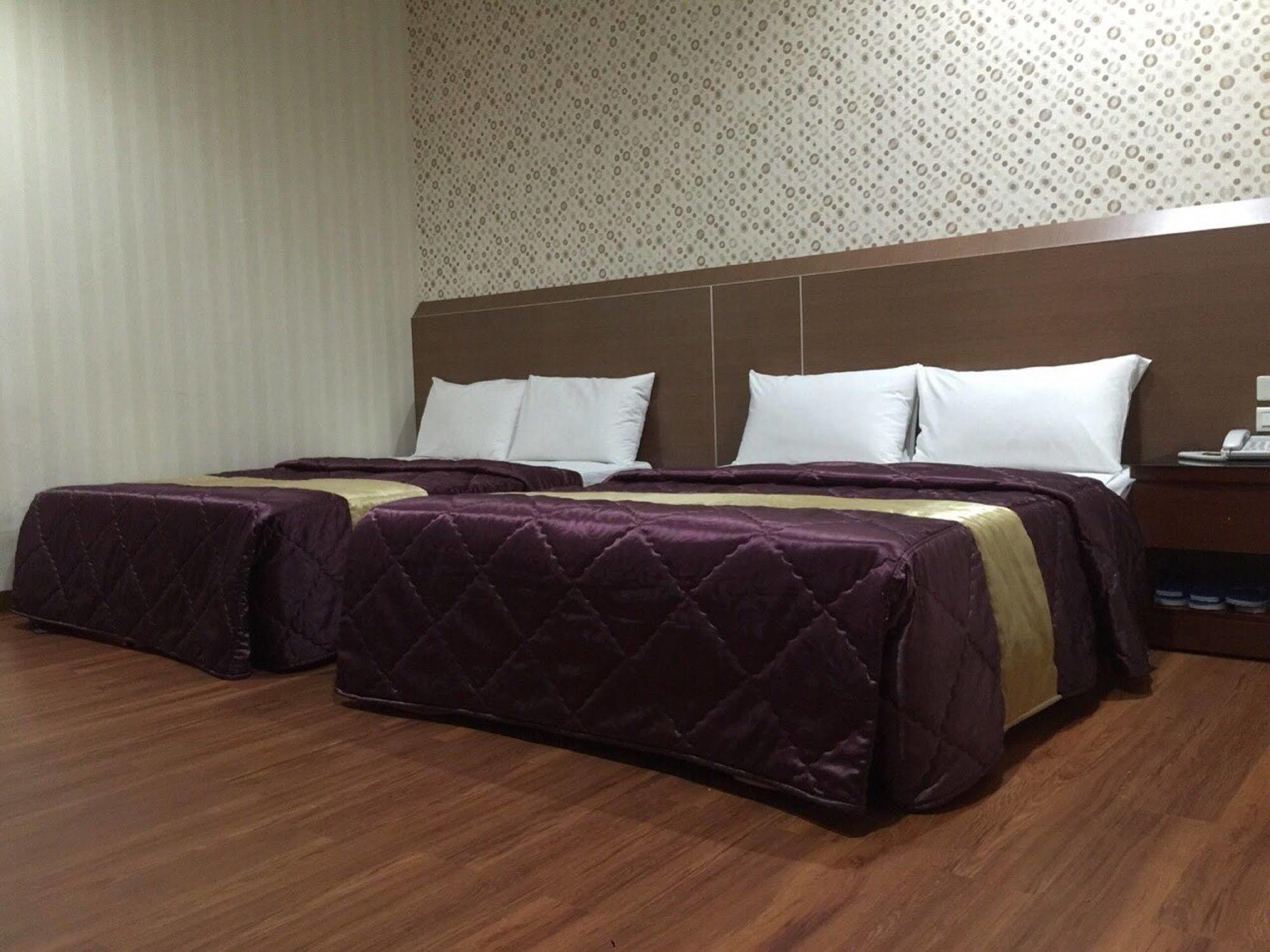 Li Duo Hotel Tainan Zewnętrze zdjęcie