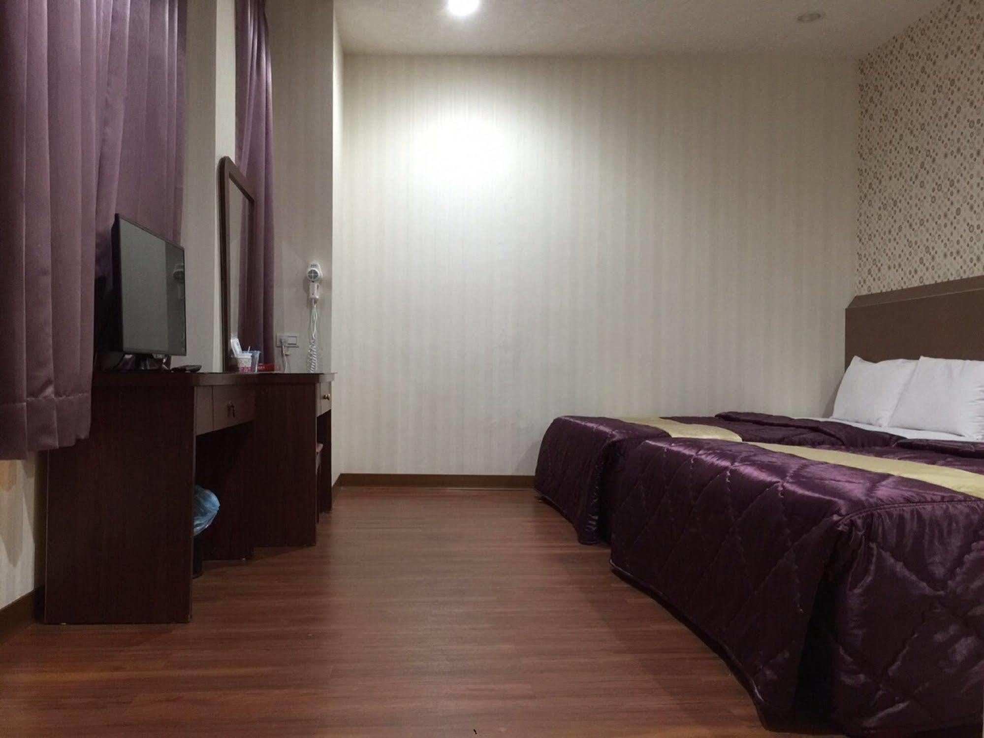 Li Duo Hotel Tainan Zewnętrze zdjęcie